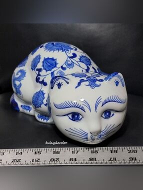 Large Blue & White Delft Style Sleeping Cat Figurine Chinoiserie Floral Ceramic